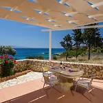 Chelmis Asta La Vista Maisonettes Hétvégi ház