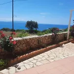 Chelmis Asta La Vista Maisonettes Hétvégi ház
