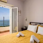 Chelmis Asta La Vista Maisonettes Landhaus *