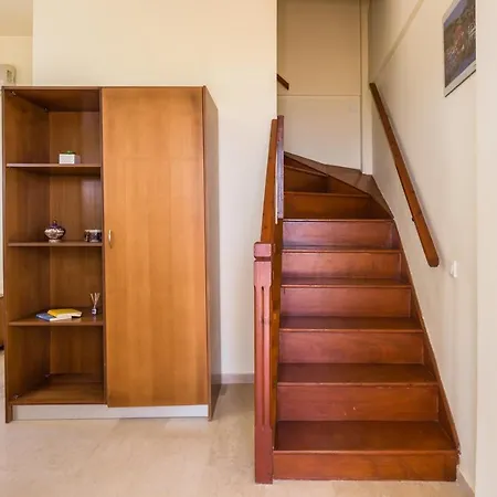 Asta La Vista Maisonettes