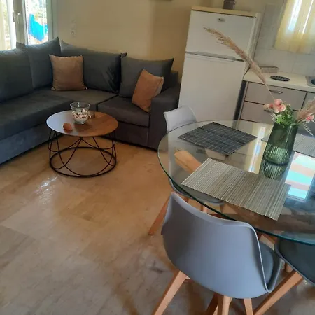 Asta La Vista Maisonettes Hétvégi ház Peszáda