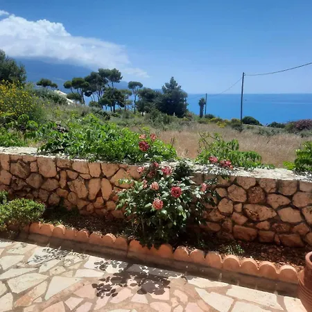 Country house Chelmis Asta La Vista Maisonettes