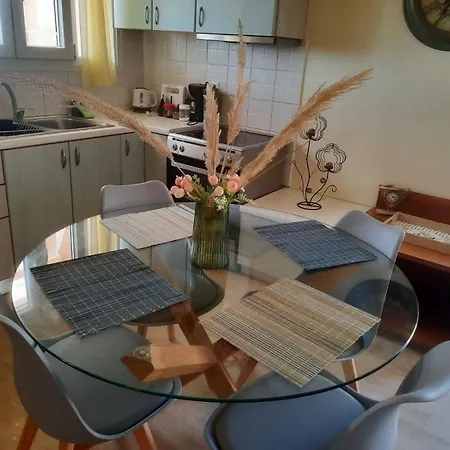 Asta La Vista Maisonettes Hétvégi ház *