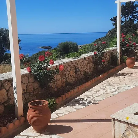 Asta La Vista Maisonettes Hétvégi ház Peszáda