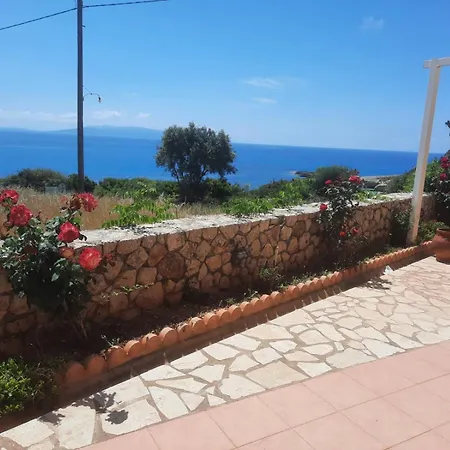 Chelmis Asta La Vista Maisonettes Country house