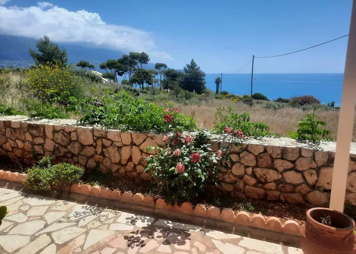 Country house Chelmis Asta La Vista Maisonettes